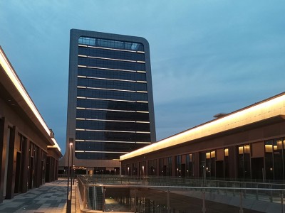 商铺幕墙建筑工程选莜歌免费现场勘